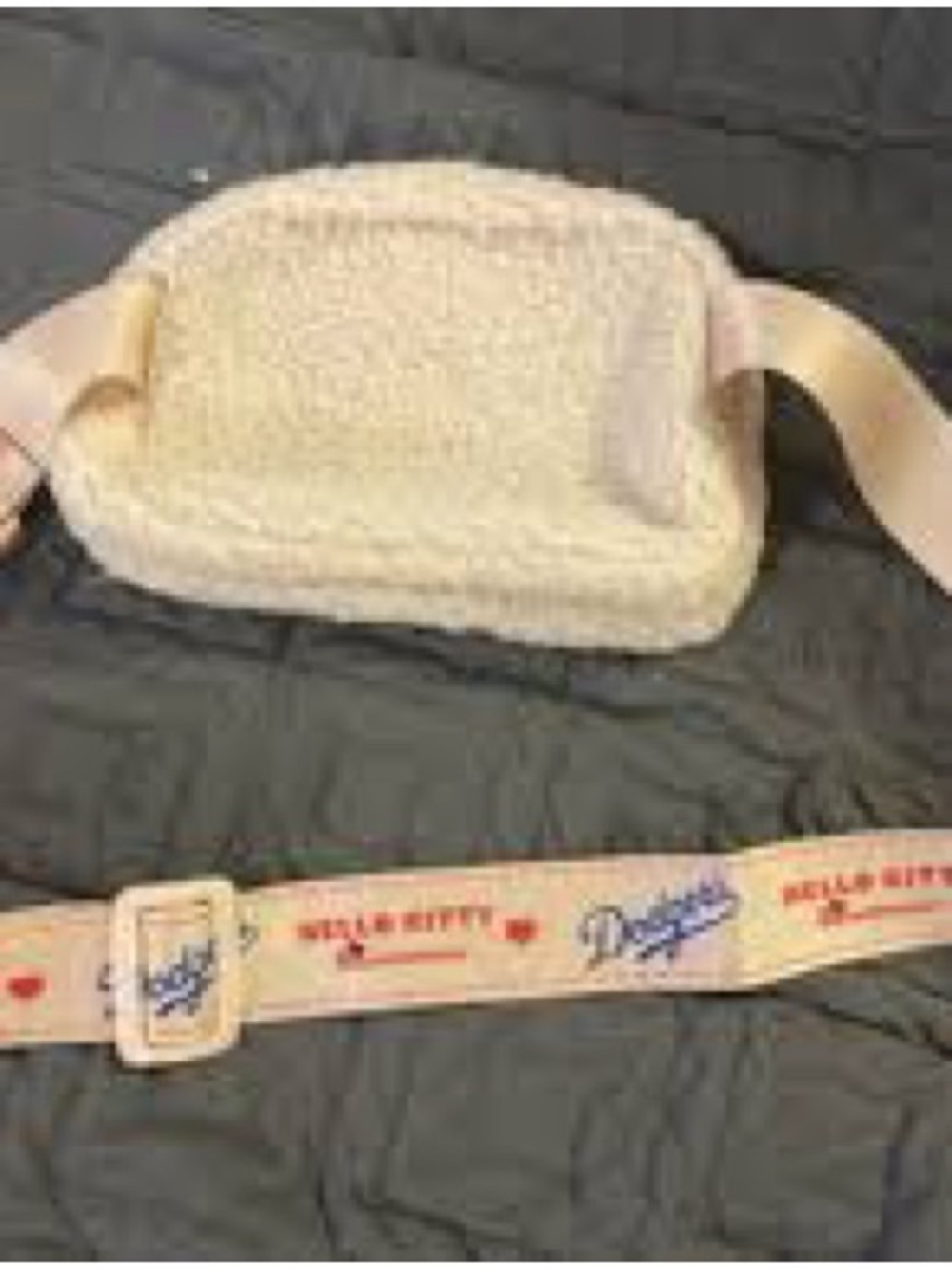 Dodgers x Hello Kitty Cream 50th Anniversary Crossbody Bag RaRE collectors - Picture 5 of 8